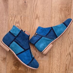DJANGO & JULIETTE "Abbeye" Australian Blue Suede Ankle Boots Size 38